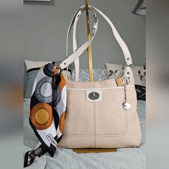 Coach Beige Shoulder Bag with Scarf and Wallet - Picture 10 of 15